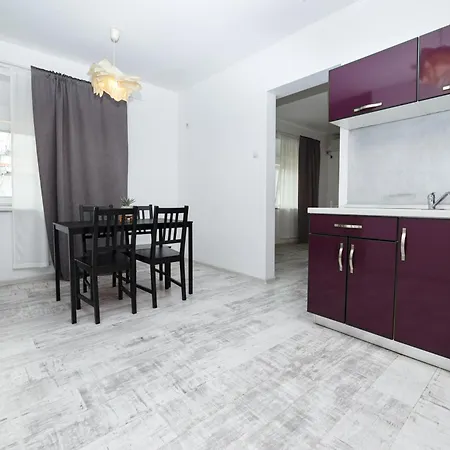 Antic Apartament Bucureşti