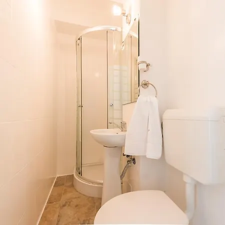 Antic Apartament *