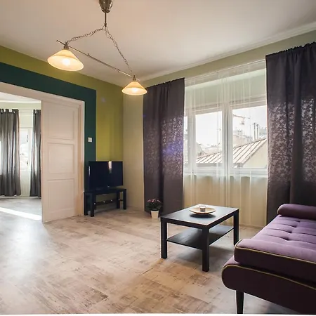 Apartament Antic *