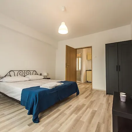 Apartament Antic *