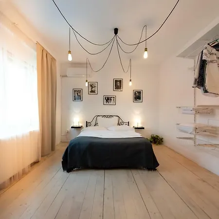 Apartament Antic Bucureşti